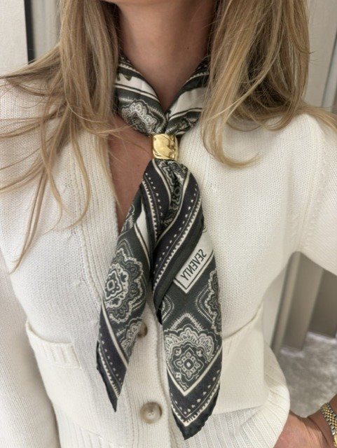 Seventy Strikshawl Met Accescoire Taupe